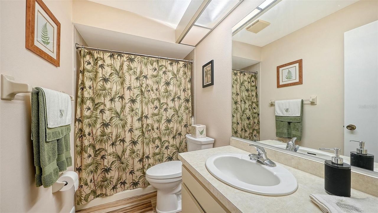 4207 Bowling Green Circle, Sarasota, FL 34233 Photo