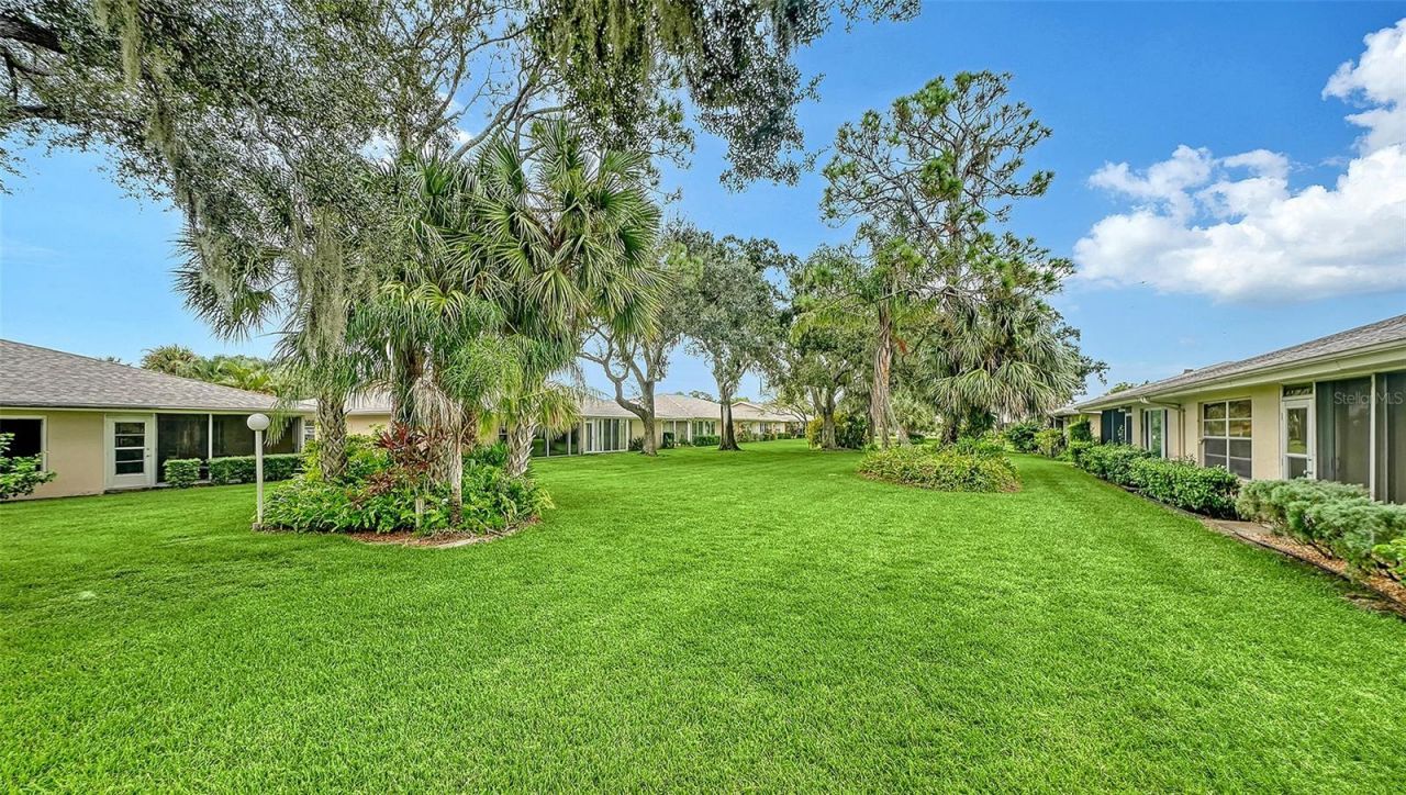 4207 Bowling Green Circle, Sarasota, FL 34233 Photo