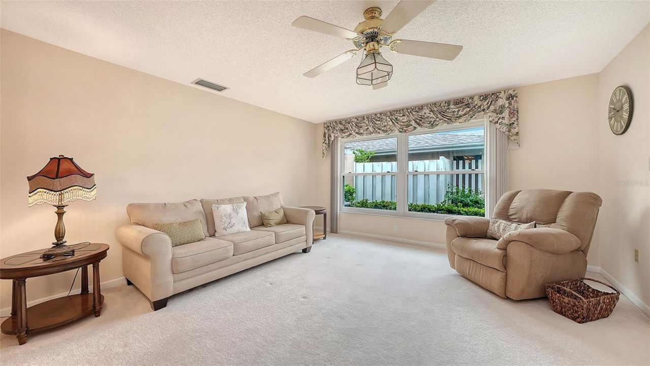4207 Bowling Green Circle, Sarasota, FL 34233 Photo