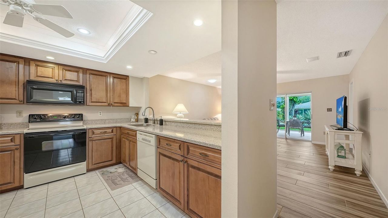 4207 Bowling Green Circle, Sarasota, FL 34233 Photo