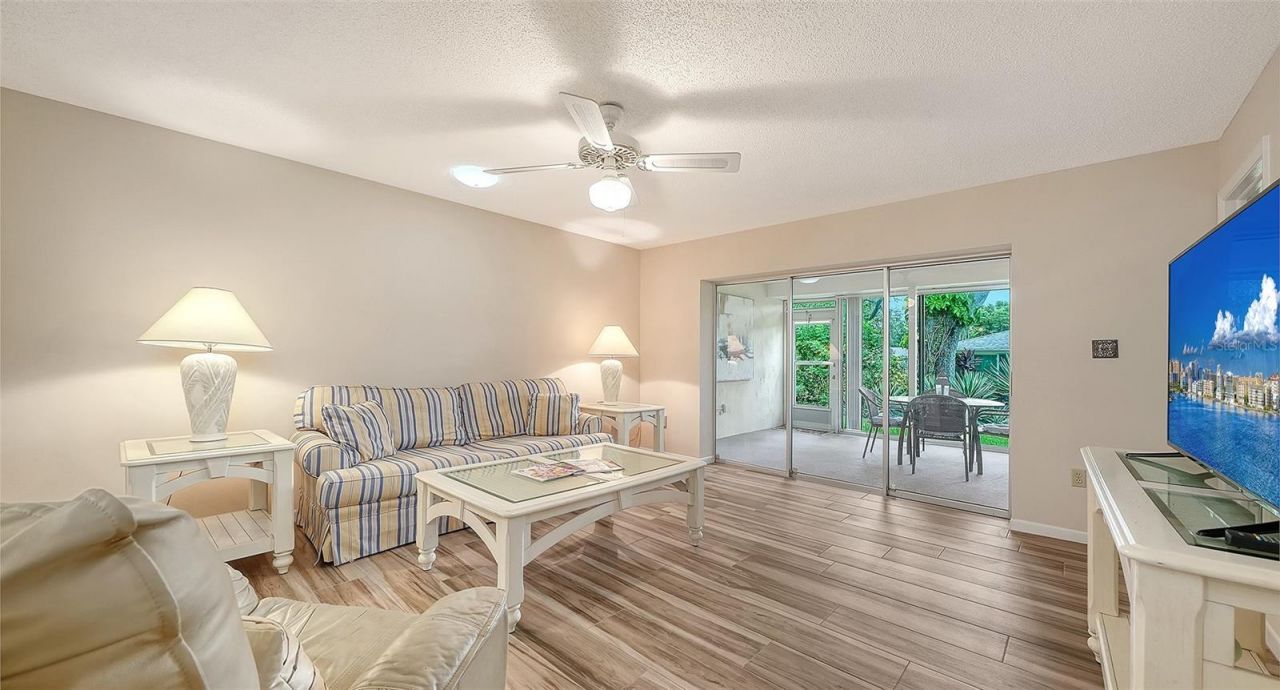 4207 Bowling Green Circle, Sarasota, FL 34233 Photo