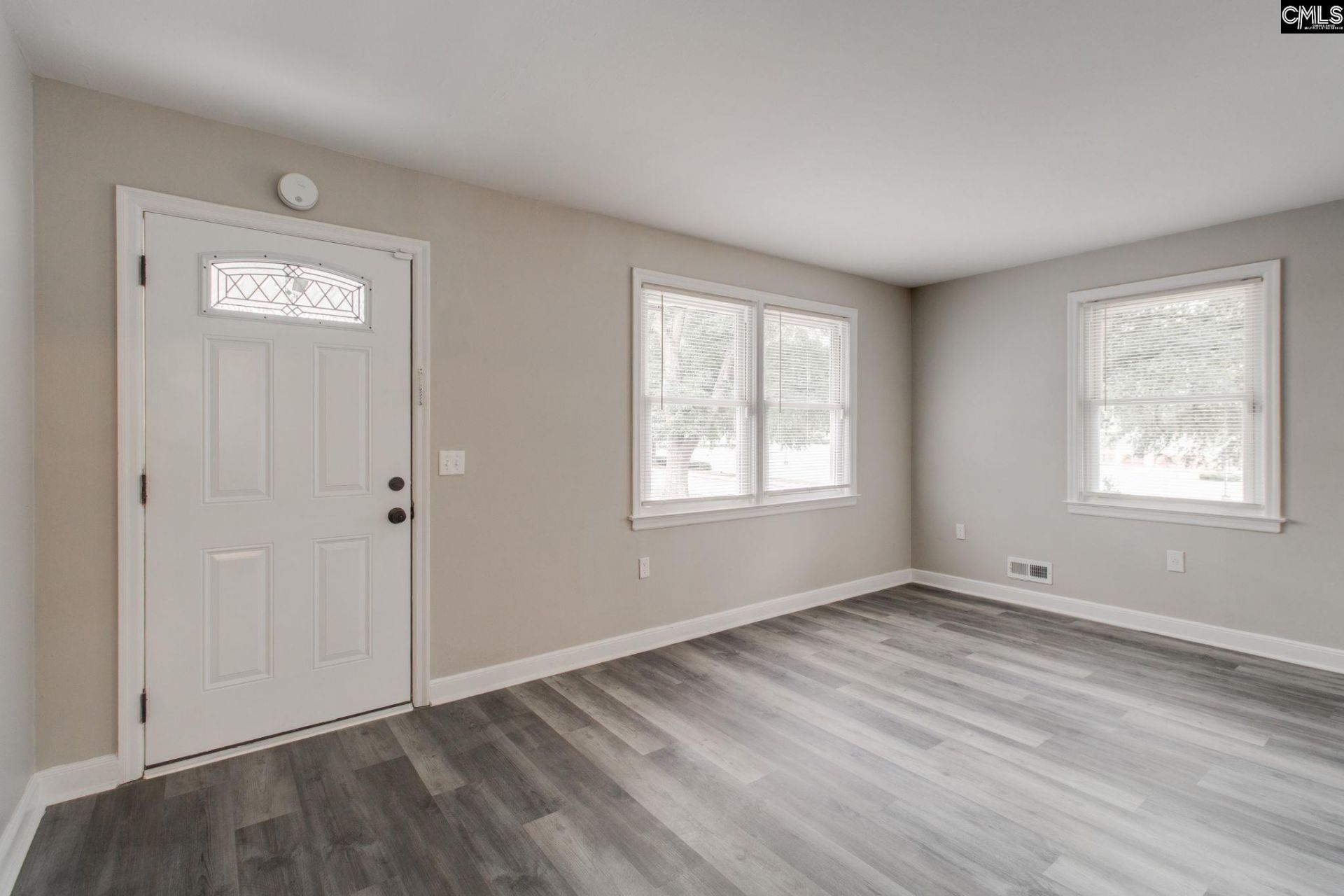 925 Airport Boulevard Photo 11