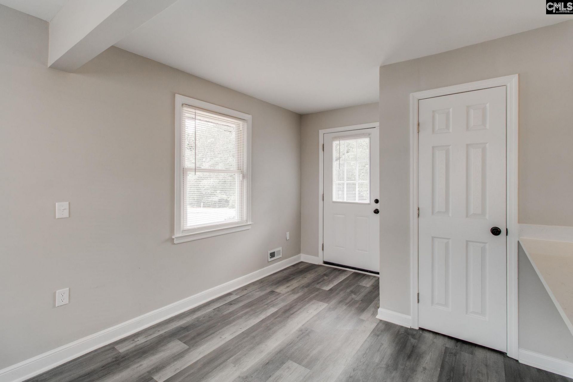 925 Airport Boulevard Photo 12