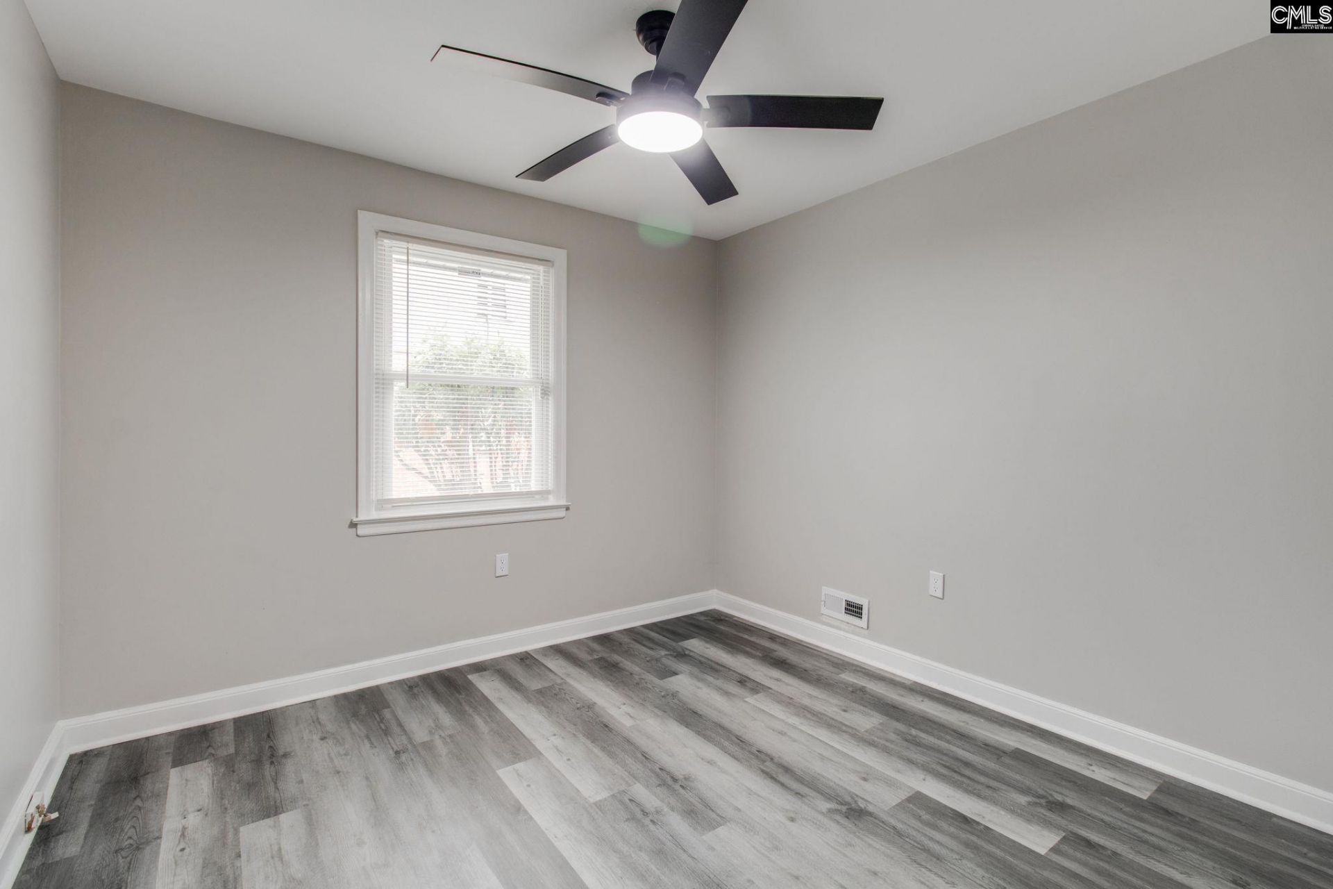925 Airport Boulevard Photo 16