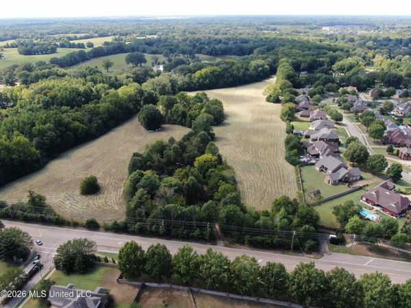 1400 S BYHALIA RD, Collierville, TN 38017