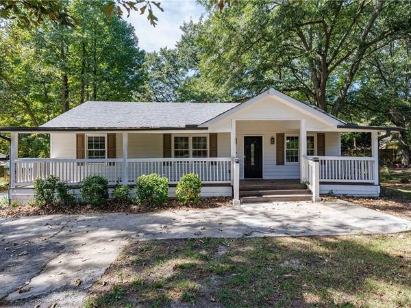 5946 Dodgen Road SW, Mableton, GA 30126
