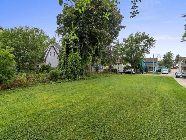 409 E SPRING STREET, Appleton, WI 54911