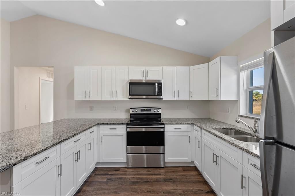 9018 Penny Cir , Labelle, FL 33935 Photo