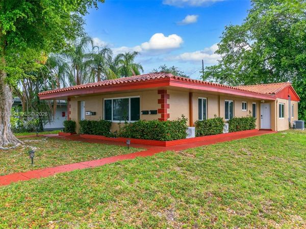 17001 NE 20th Ave , Unit 4, North Miami Beach, FL 33162