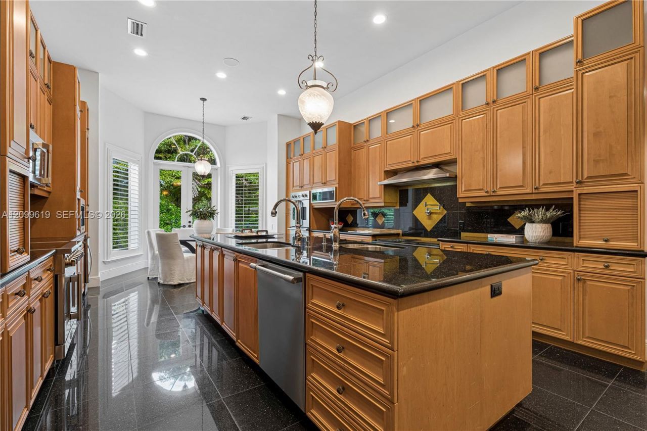 7837 SW 117th St , Pinecrest, FL 33156 Photo