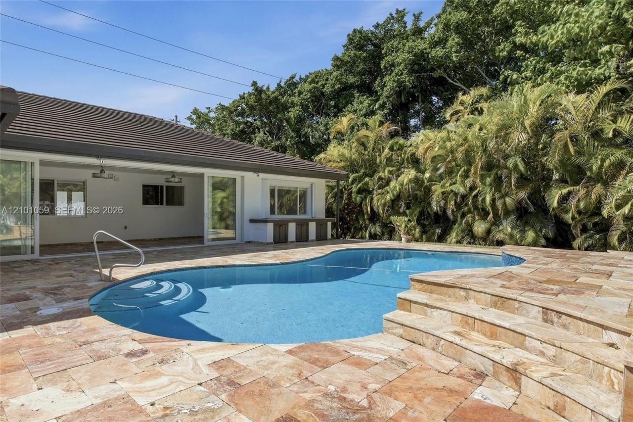 6421 Miller Dr , South Miami, FL 33155 Photo