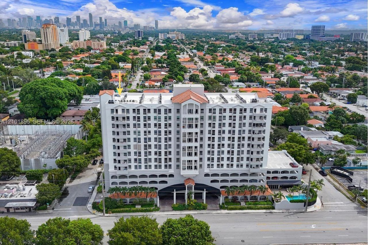 2351 Douglas Rd, Unit PH1310, Miami, FL 33145 Photo