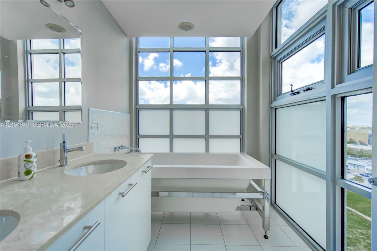 3451 NE 1st Ave , Unit PM05, Miami, FL 33137 Photo