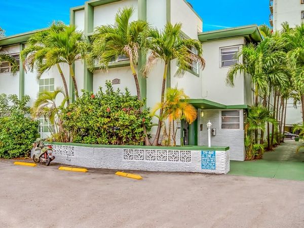 1346 Alton Rd , Unit A5, Miami Beach, FL 33139