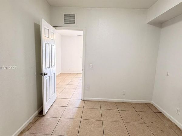 640 SW 9th Court , Unit 02, Pompano Beach, FL 33060