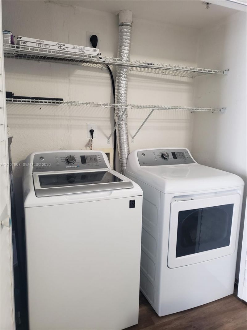 816 NW 11th St , Unit 407, Miami, FL 33136 Photo
