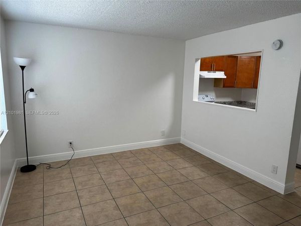241 SE 9th Ave , Unit 203, Pompano Beach, FL 33060