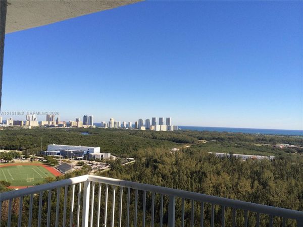15051 Royal Oaks Ln , Unit 2204, North Miami, FL 33181