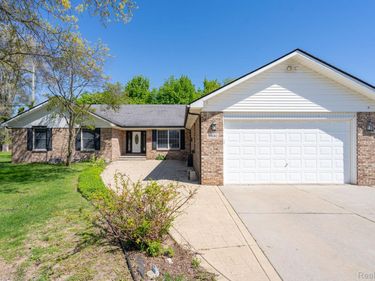 11681 Bannister Court, Shelby Township, Mi 48315