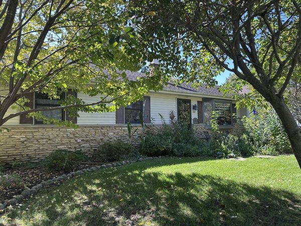 112 W Carol Avenue , Cortland, IL 60112