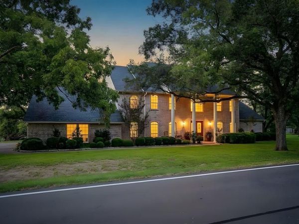 8412 Ravenswood Road, Granbury, TX 76049