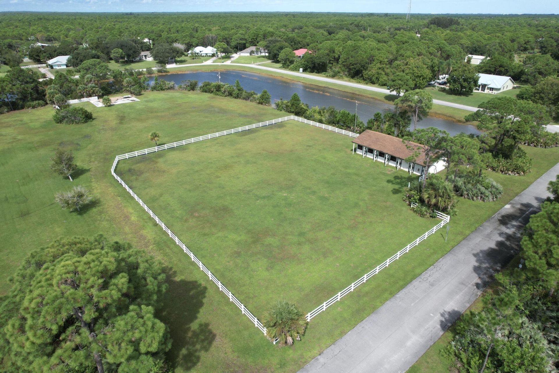 4572 Hunters Run Circle, Grant Valkaria, FL 32949 Photo