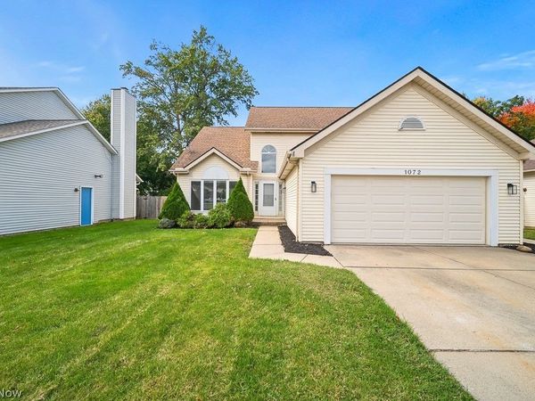 1072 Valley Creek Drive , Eastlake, OH 44095