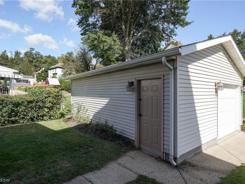 201 N 7th Street, Martins Ferry, OH 43935 Photo 16