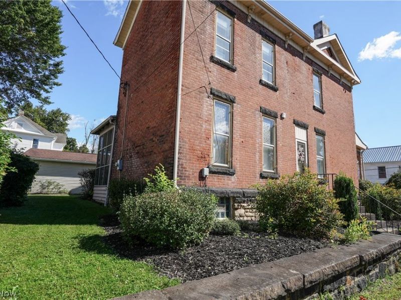 201 N 7th Street, Martins Ferry, OH 43935 Photo 3