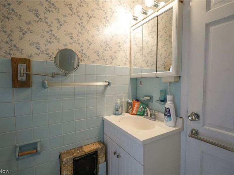 201 N 7th Street, Martins Ferry, OH 43935 Photo 38