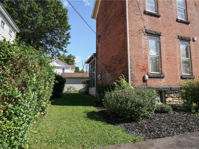 201 N 7th Street, Martins Ferry, OH 43935 Photo 5