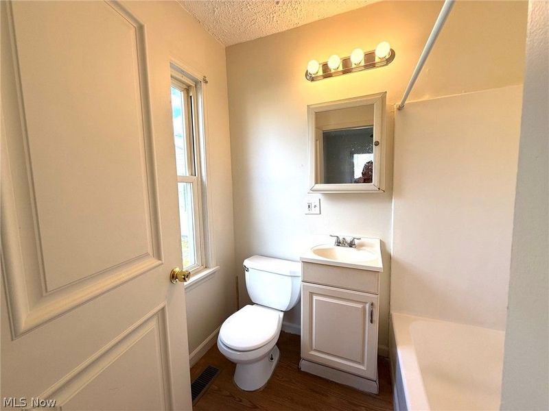 375 Pauline, Akron, OH 44312 Photo 18