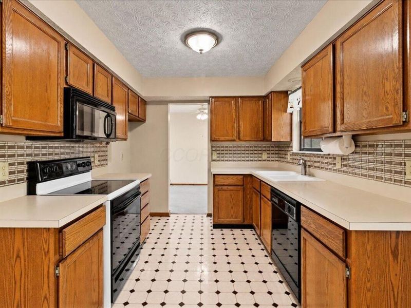 244 Connell Court, Reynoldsburg, OH 43068 Photo 13