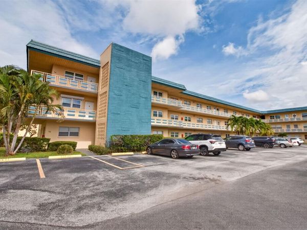 5750 80TH STREET N, Unit D307, ST PETERSBURG, FL 33709