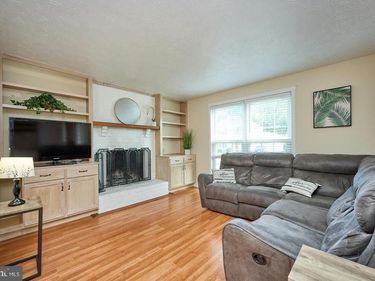 806 RUST DRIVE NE, LEESBURG, VA 20176
