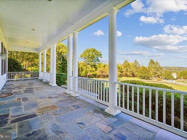 18077 CLENDENNING CIRCLE, ROUND HILL, VA 20141