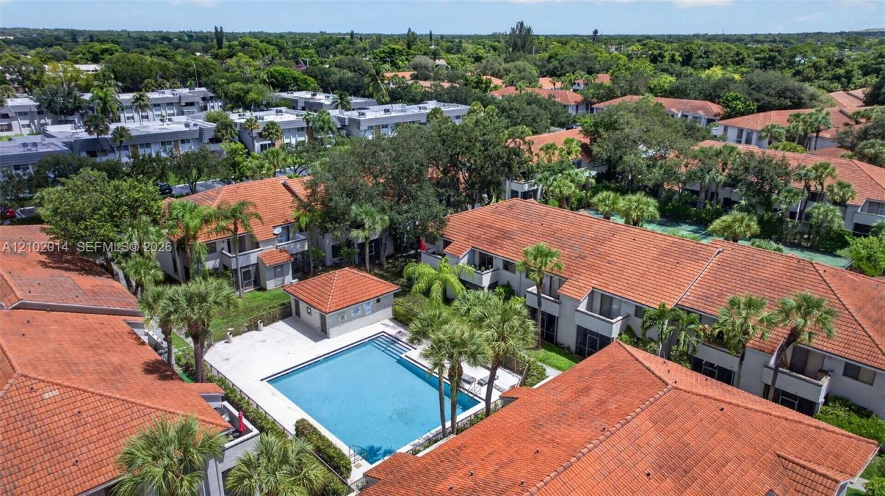 8317 Coral Lake Dr , Unit 8317, Coral Springs, FL 33065 Photo