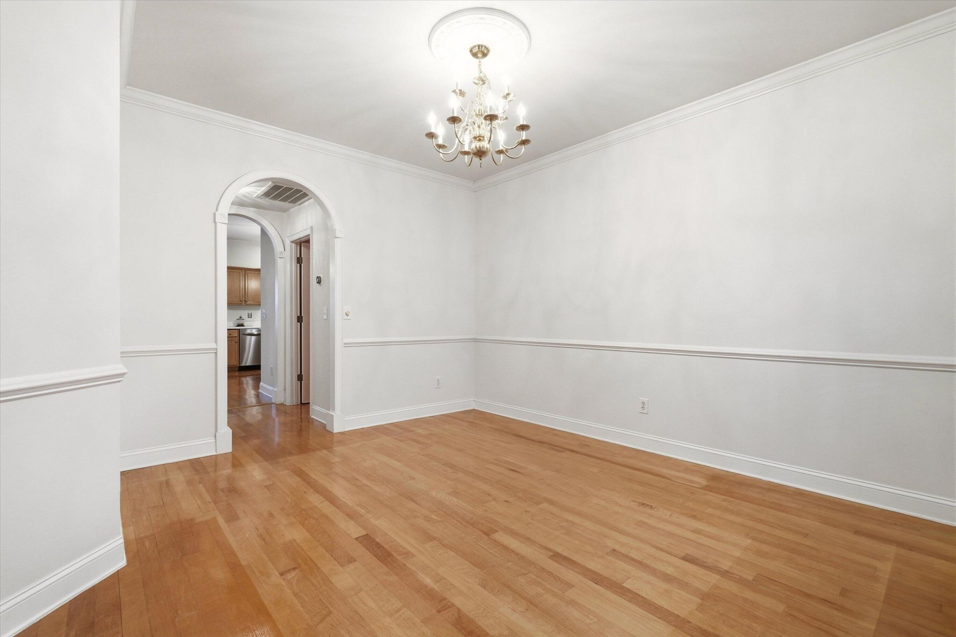 8808 Laurel Grove Lane Photo 12