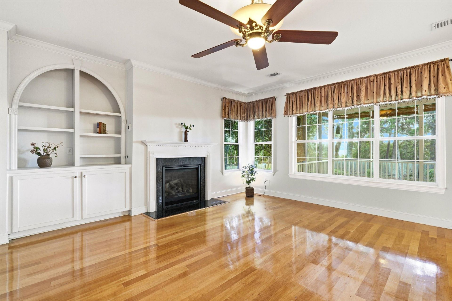 8808 Laurel Grove Lane Photo 22