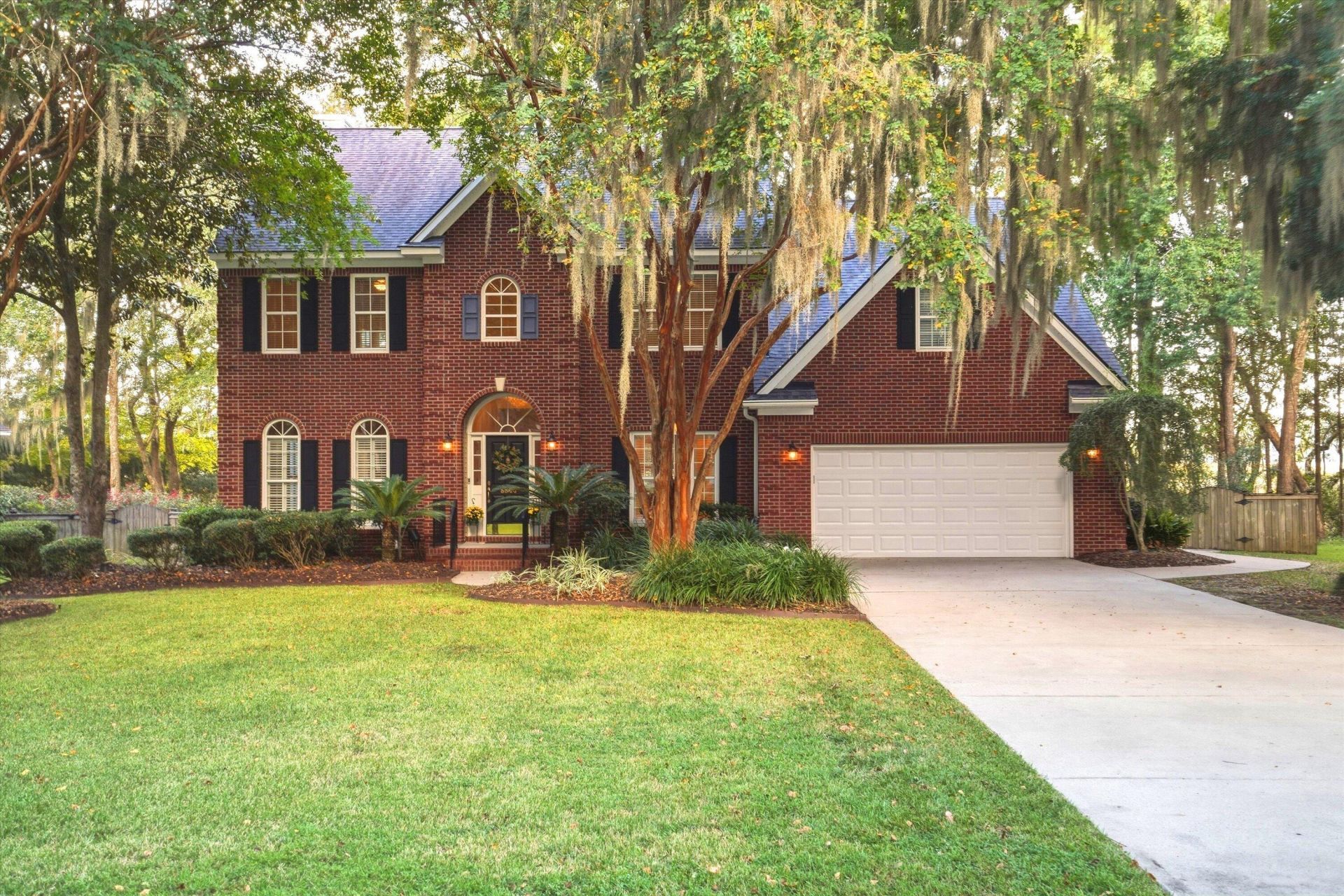 8808 Laurel Grove Lane Photo 3