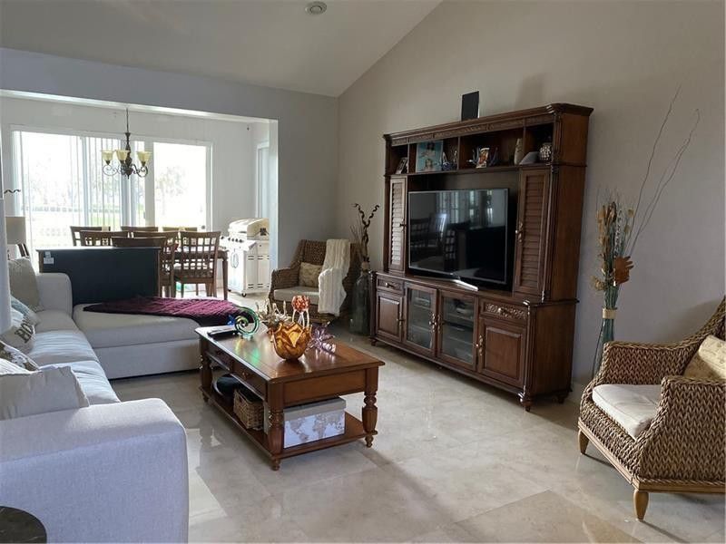 10474 Lake Vista Circle, Boca Raton, FL 33498 Photo
