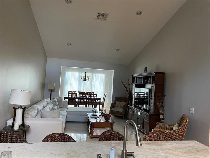 10474 Lake Vista Circle, Boca Raton, FL 33498 Photo