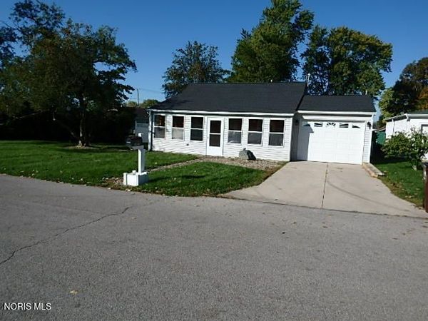 800 Wemor Avenue , Defiance, OH 43512