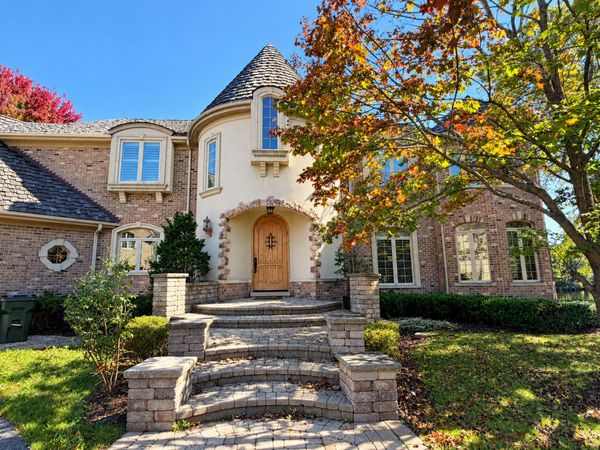 26421 N Middleton Parkway , Mundelein, IL 60060
