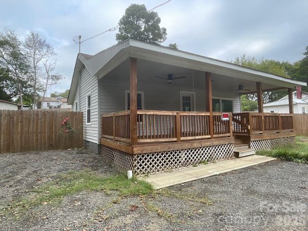 109 Walnut Avenue , Belmont, NC 28012