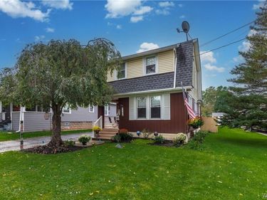 101 Hyde Park, Lockport, NY 14094