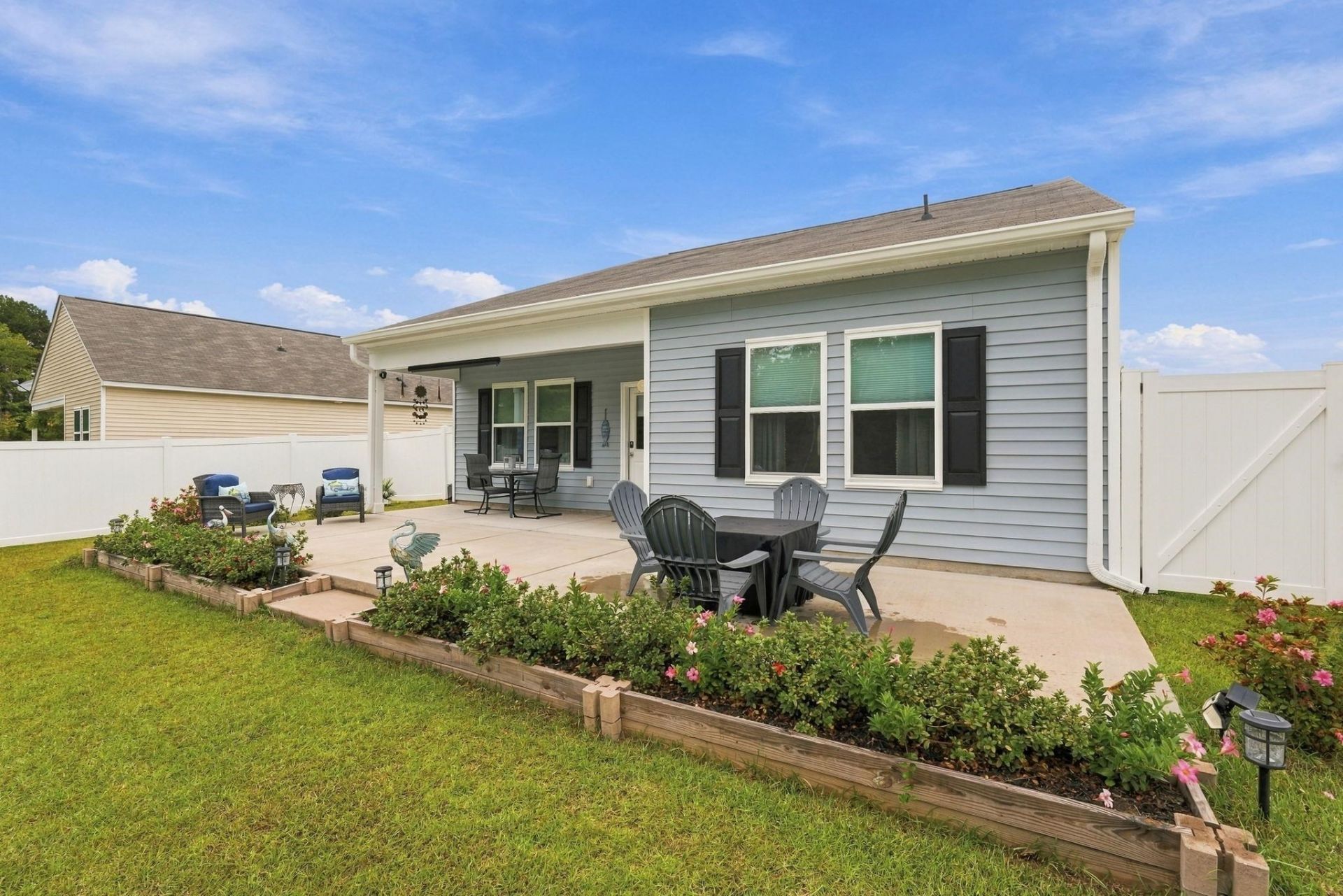 202 Linares St. Photo 32