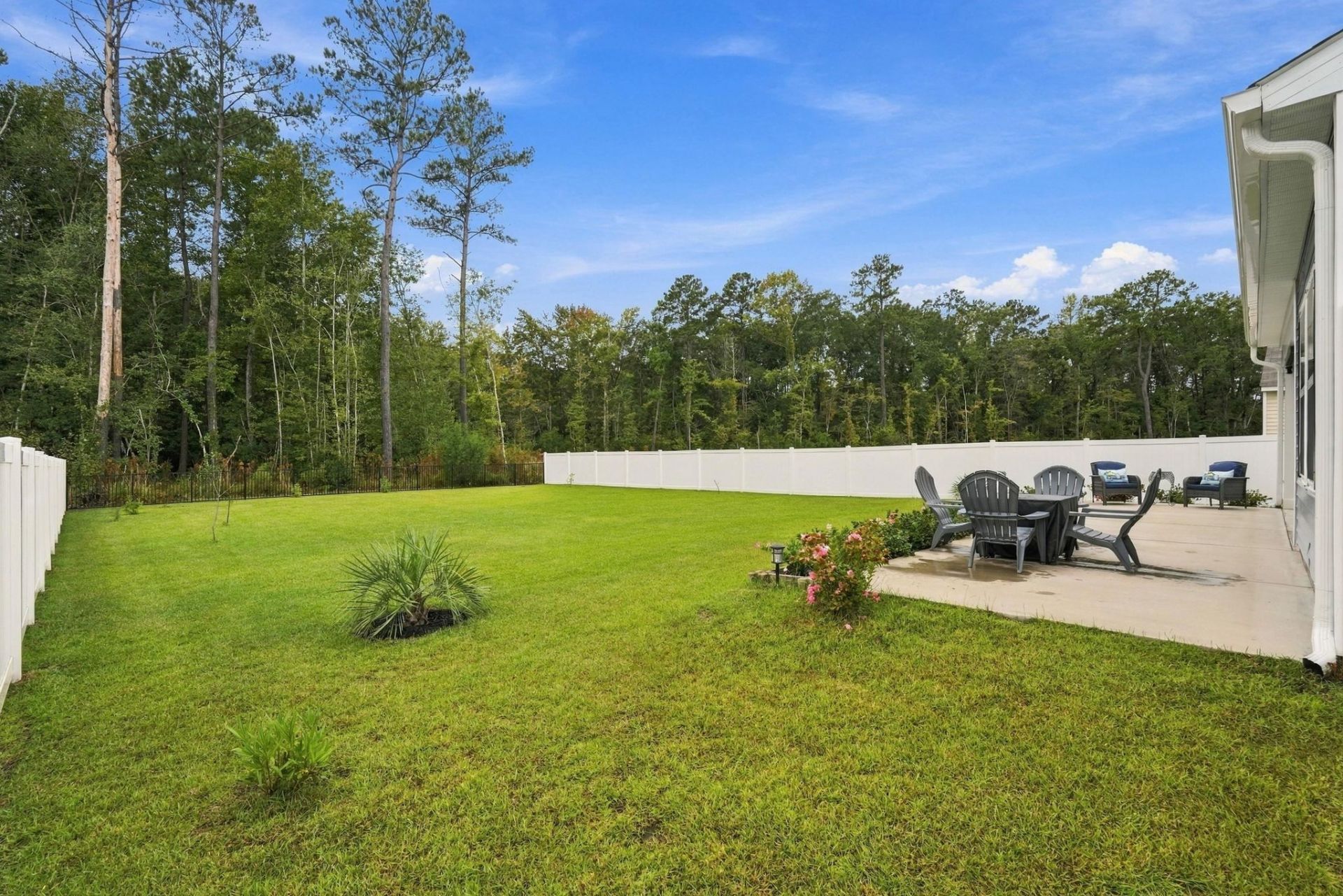 202 Linares St. Photo 33
