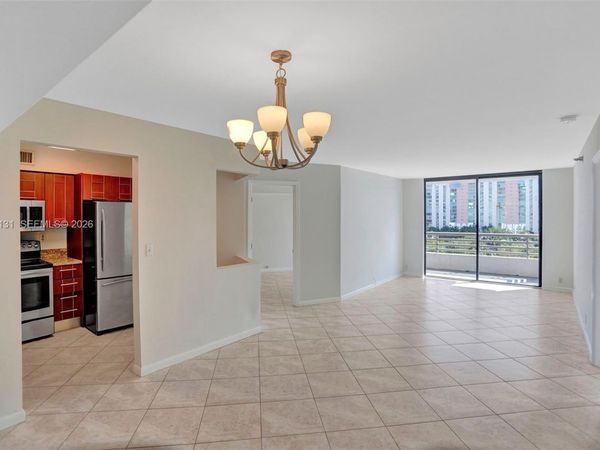 3300 NE 191st St , Unit 1016, Aventura, FL 33180