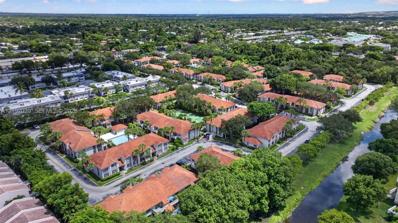 3202 Coral Lake Dr , Unit 3202, Coral Springs, FL 33065 Photo